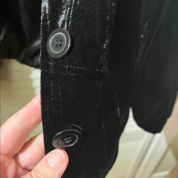 Lane Bryant Black Velvet Blazer - Picture 4 of 8